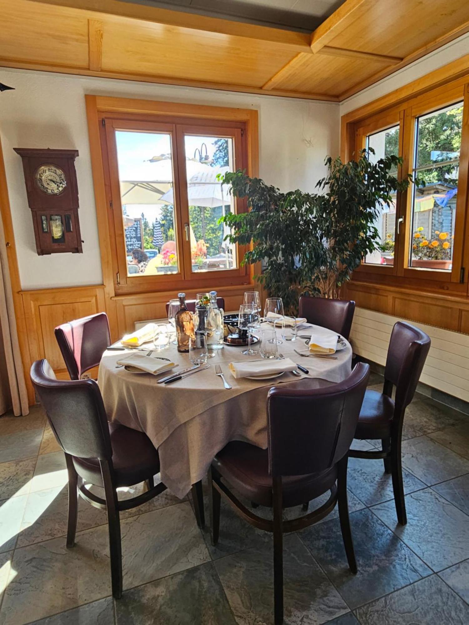 Hotel Restaurant Du Marchairuz Ле-Брасю Экстерьер фото