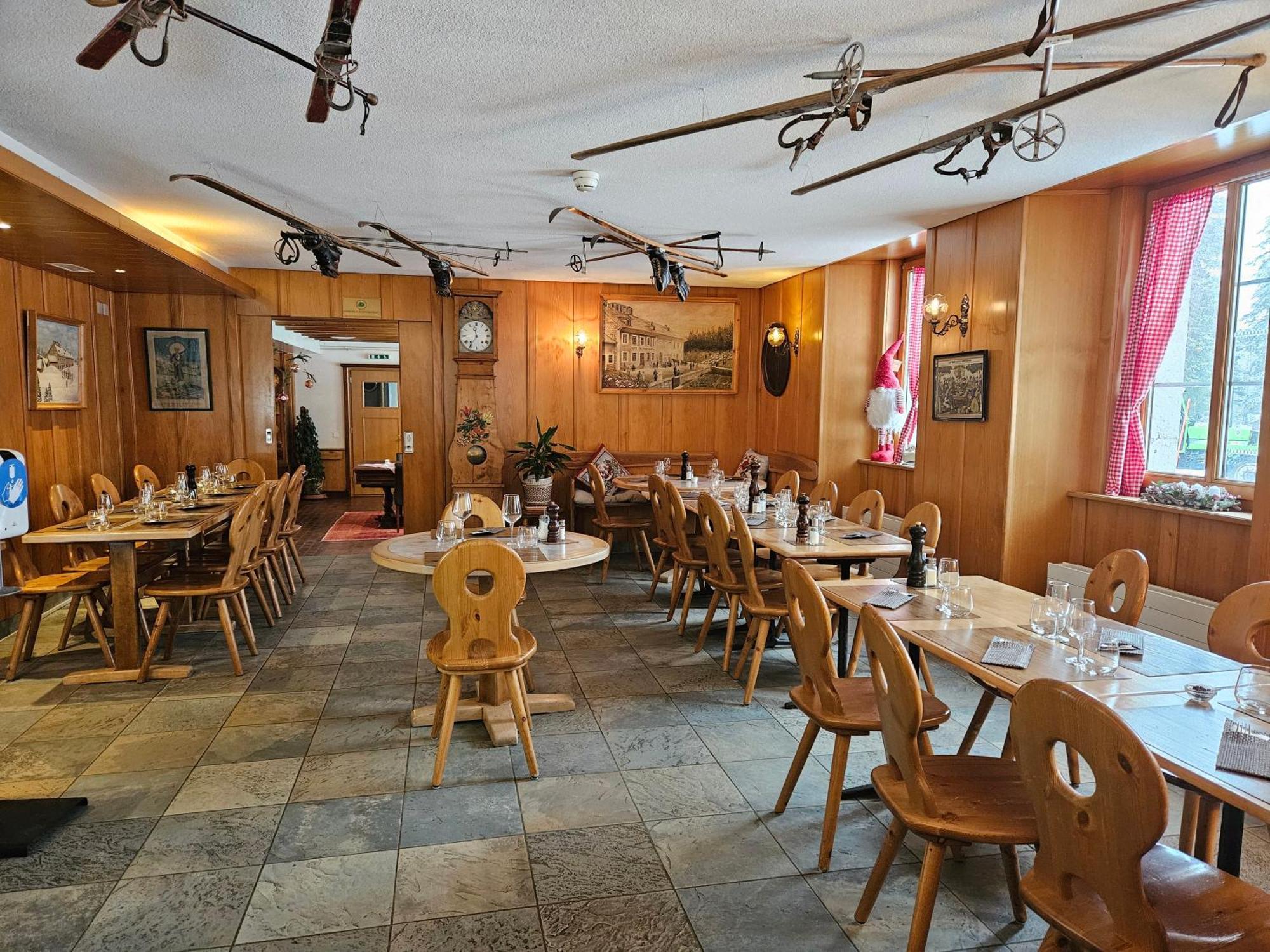 Hotel Restaurant Du Marchairuz Ле-Брасю Экстерьер фото