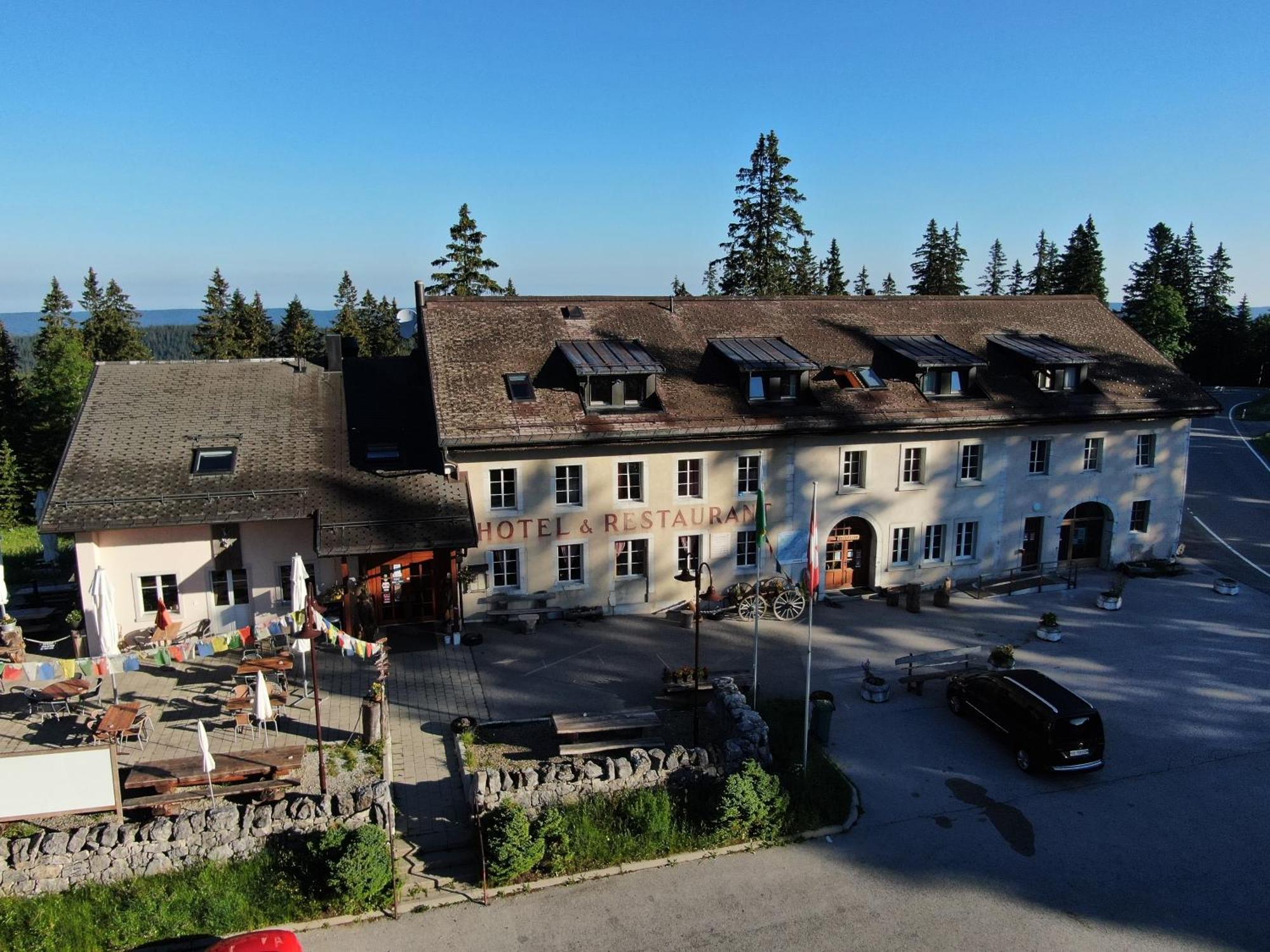 Hotel Restaurant Du Marchairuz Ле-Брасю Экстерьер фото